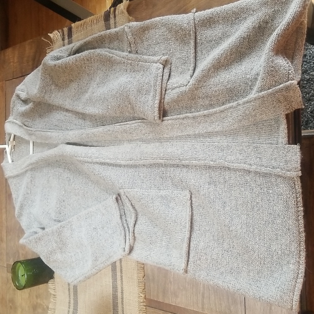 Oversized, cozy, longer cardigan